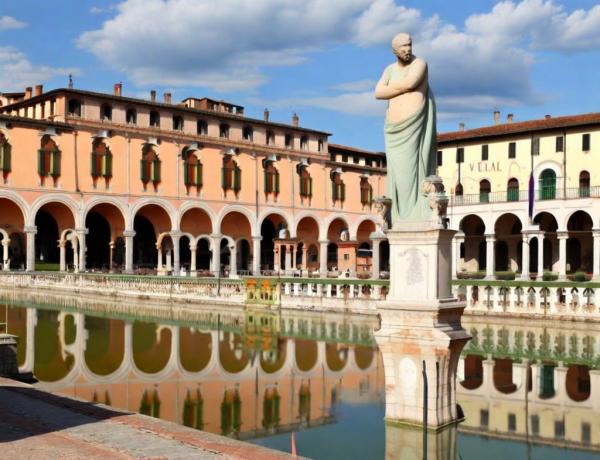 Prato Foto