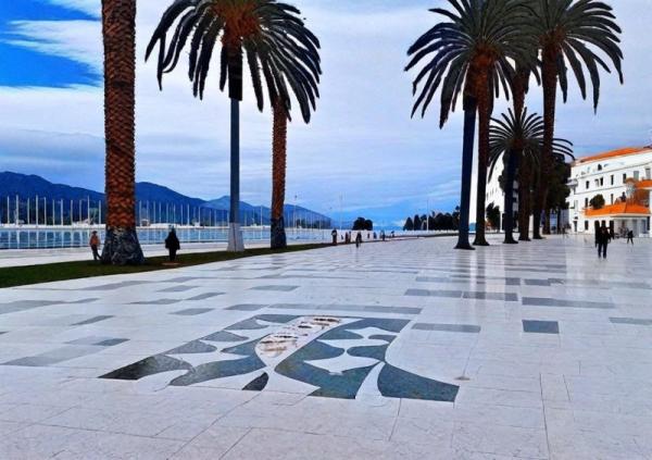 Tivat Böschungsfoto