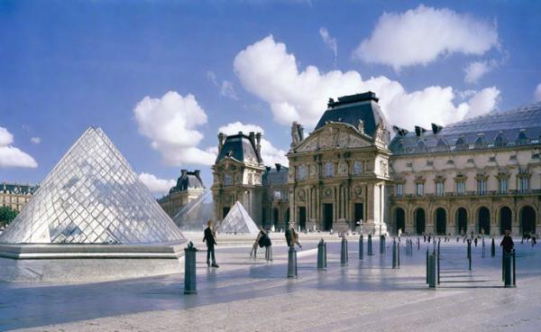 Louvre Foto