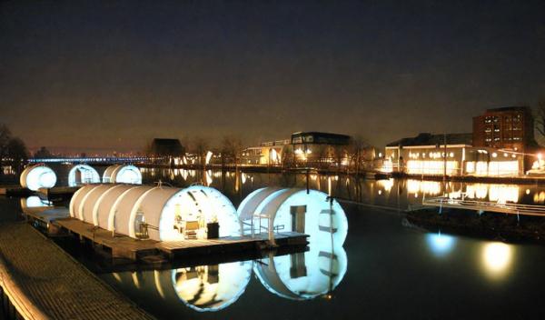 Schwimmbad Badeschiff Foto