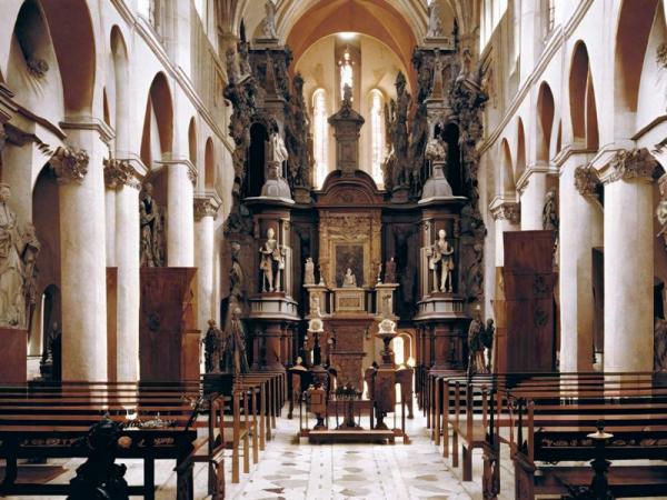 Hofkirche Kirchenfoto