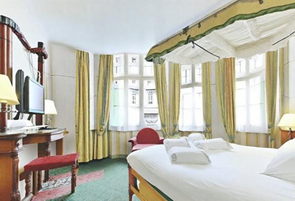 Schwarzer Adler Foto