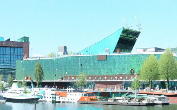 NEMO Museum Foto